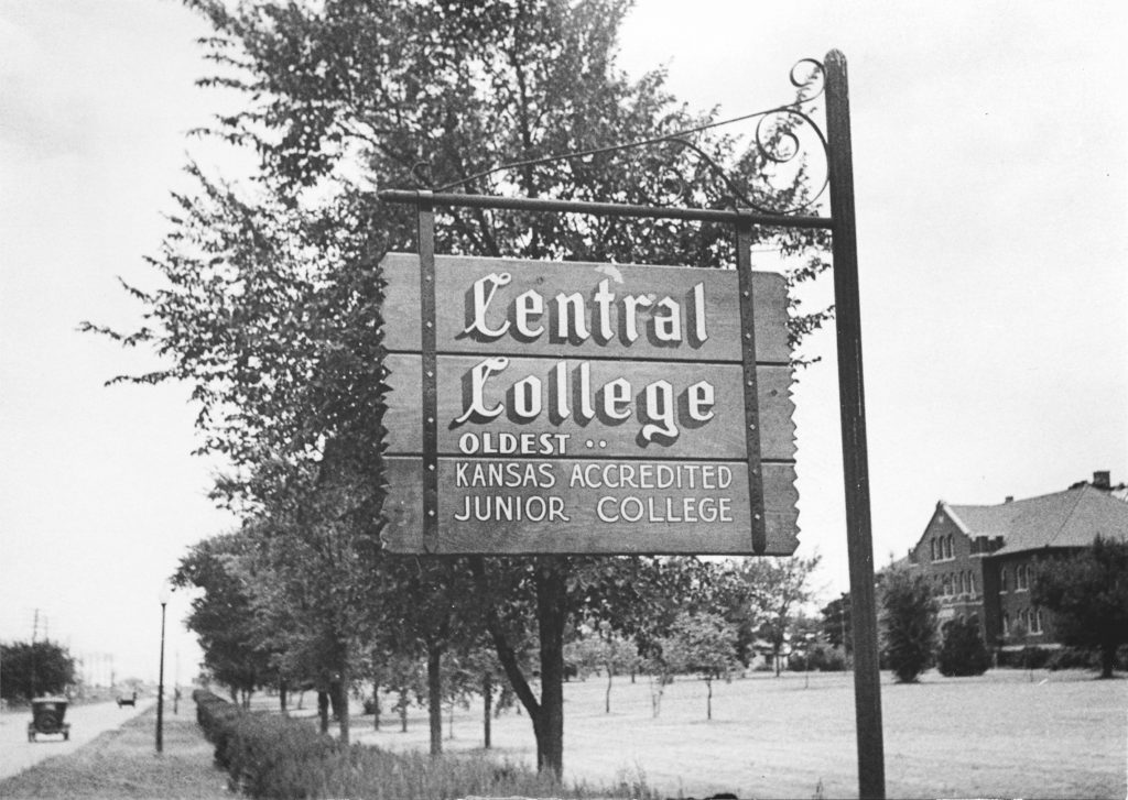 Oldest Junior College Sign